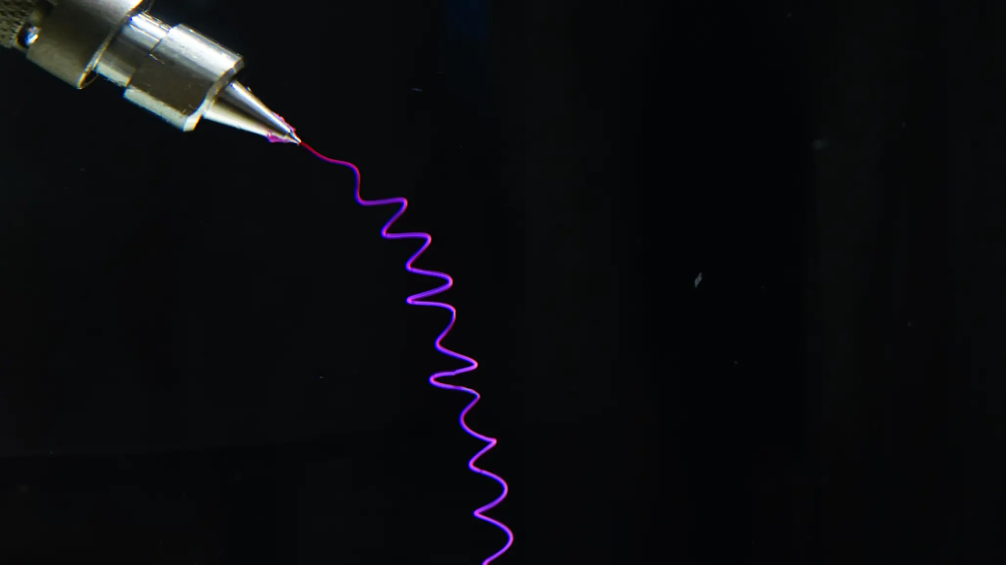 Spindeltråd med integrerad färg – ny metod utvecklad vid SLU